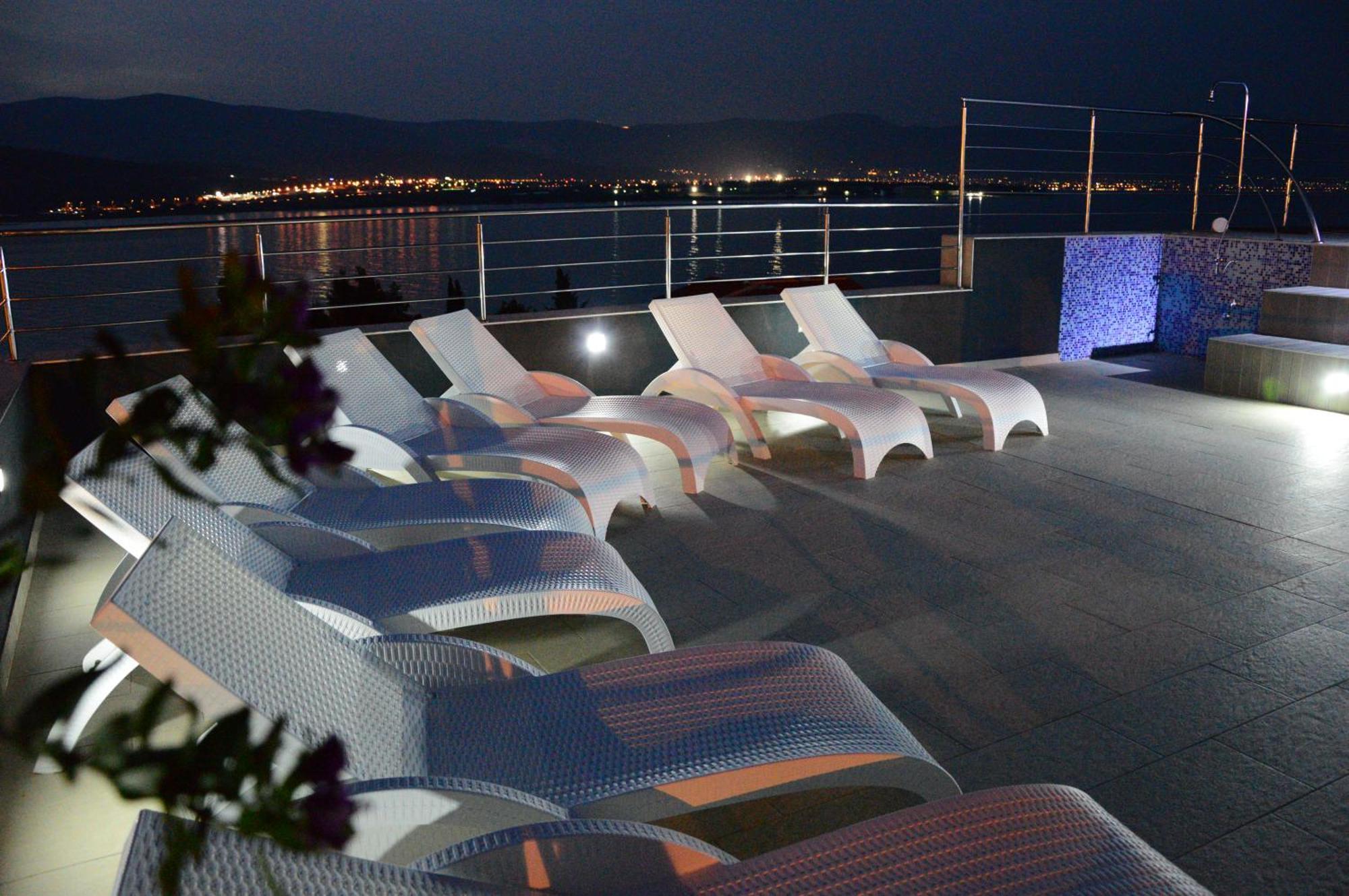Apartments Exclusive Palace II Трогир Экстерьер фото