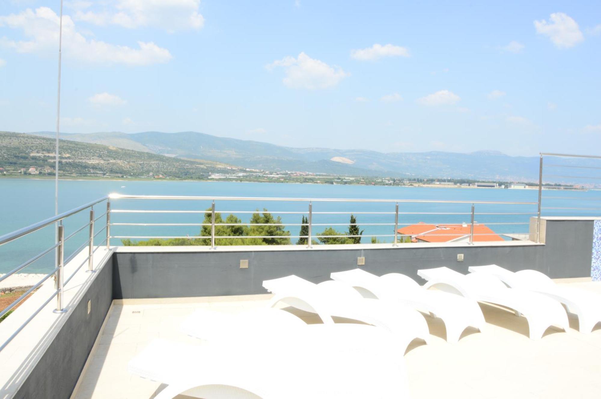 Apartments Exclusive Palace II Трогир Экстерьер фото